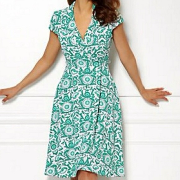New York & Company Dresses & Skirts - Eva Mendes New York & Company Size 4 Wrap Dress
